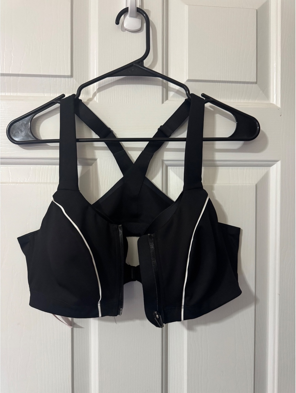 Knockout by Victoria’s Secret sports bra